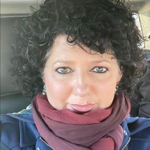 Meet your Posher, Roberta